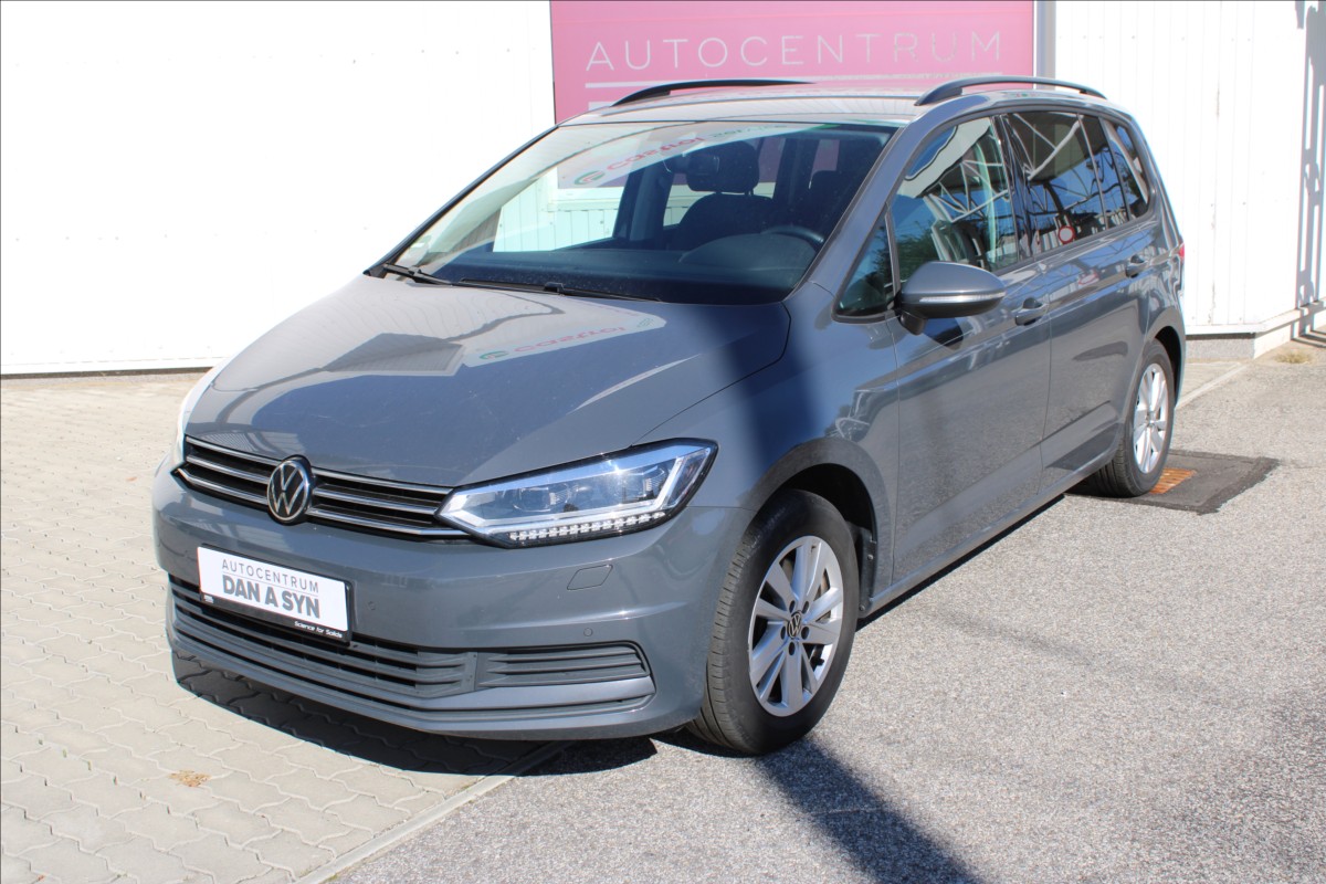 Volkswagen Touran 1,5 TSI DSG LED