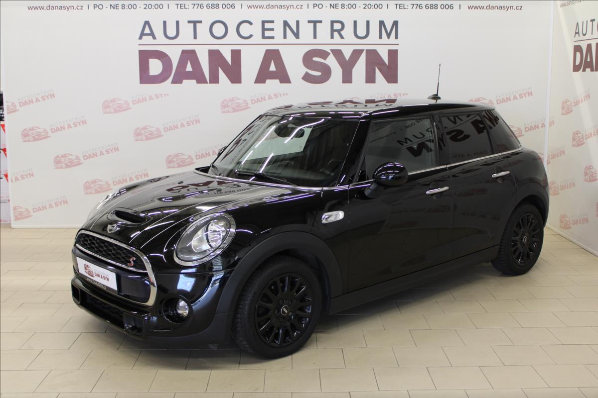 Mini Cooper S 2,0 141 kW JCW 1.majitel TOP!
