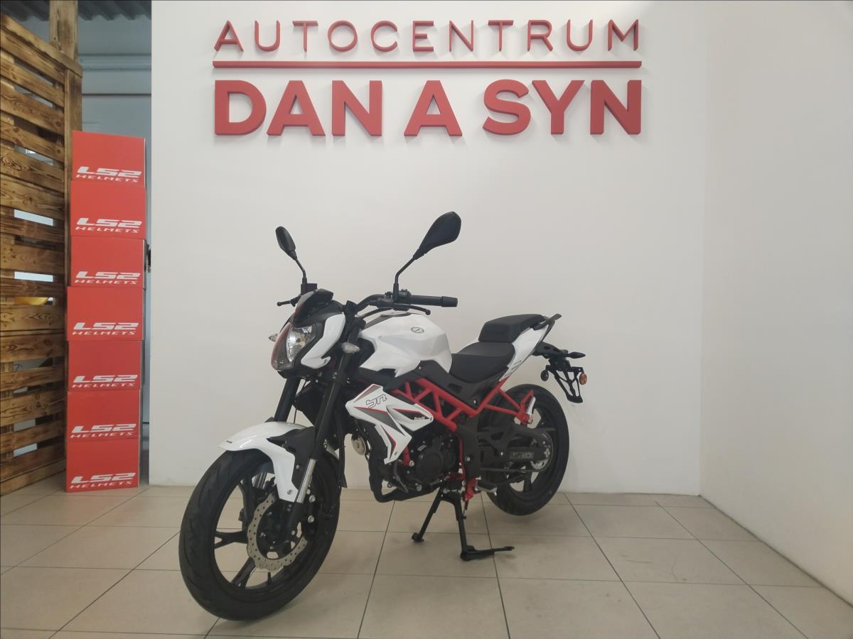 Benelli BN 125 - White 0,1