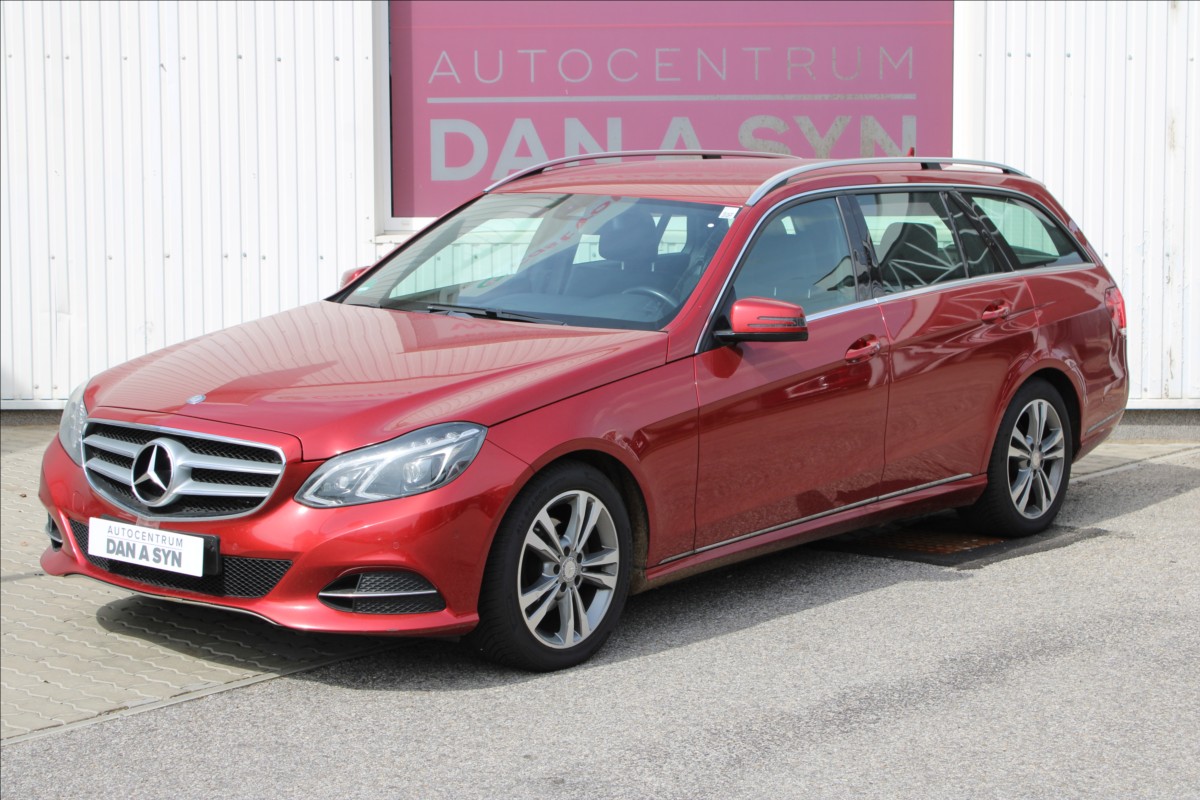 Mercedes-Benz Třídy E 2,1 200 T CDI Avantgarde