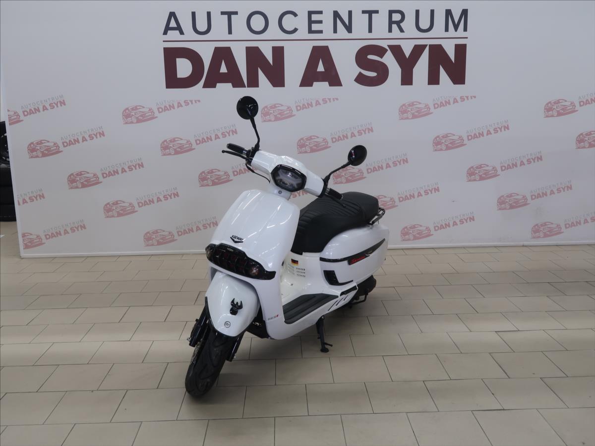 Keeway SIXTIES 125 BÍLÁ GW - EURO 5