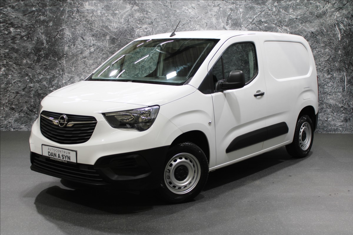 Opel Combo 1,2 CZ původ, serv. historie