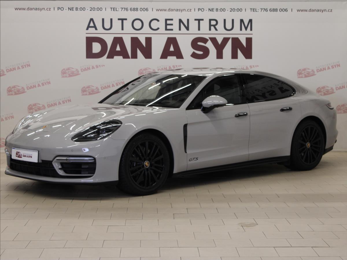 Porsche Panamera 4,0 GTS 368 kW ZÁNOVNÍ STAV