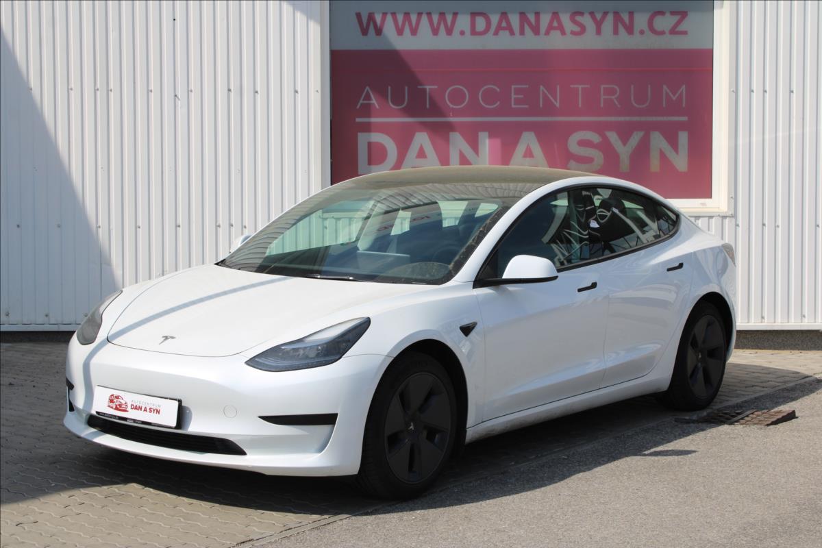 Tesla Model 3 0,0 RWD 1.majitel TOP