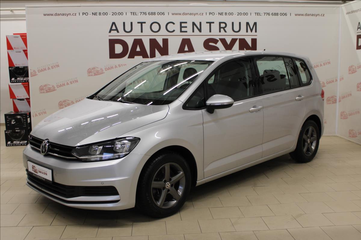 Volkswagen Touran 1,2 TSi 7 míst