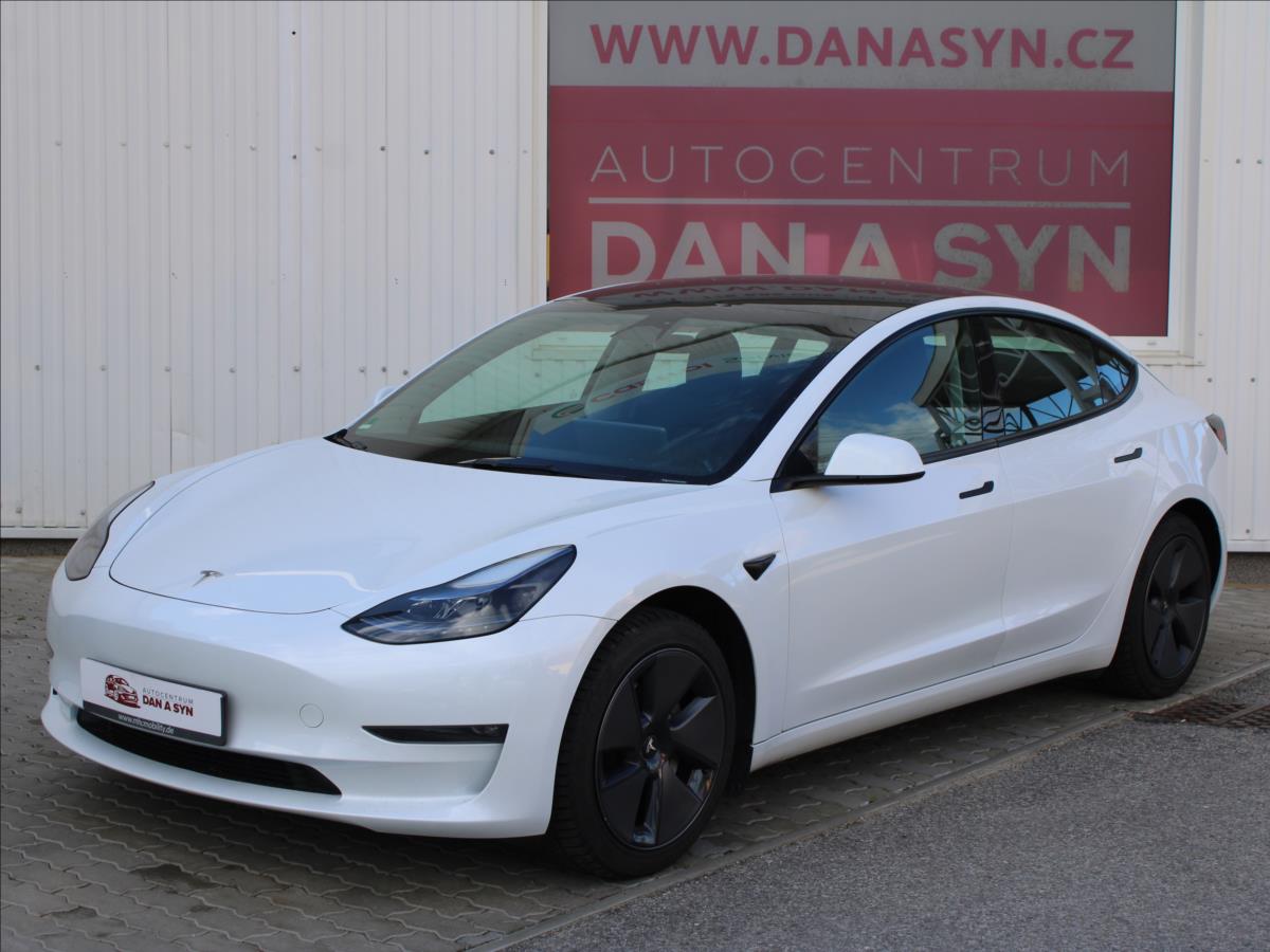 Tesla Model 3 0,0 1. majitel TOP