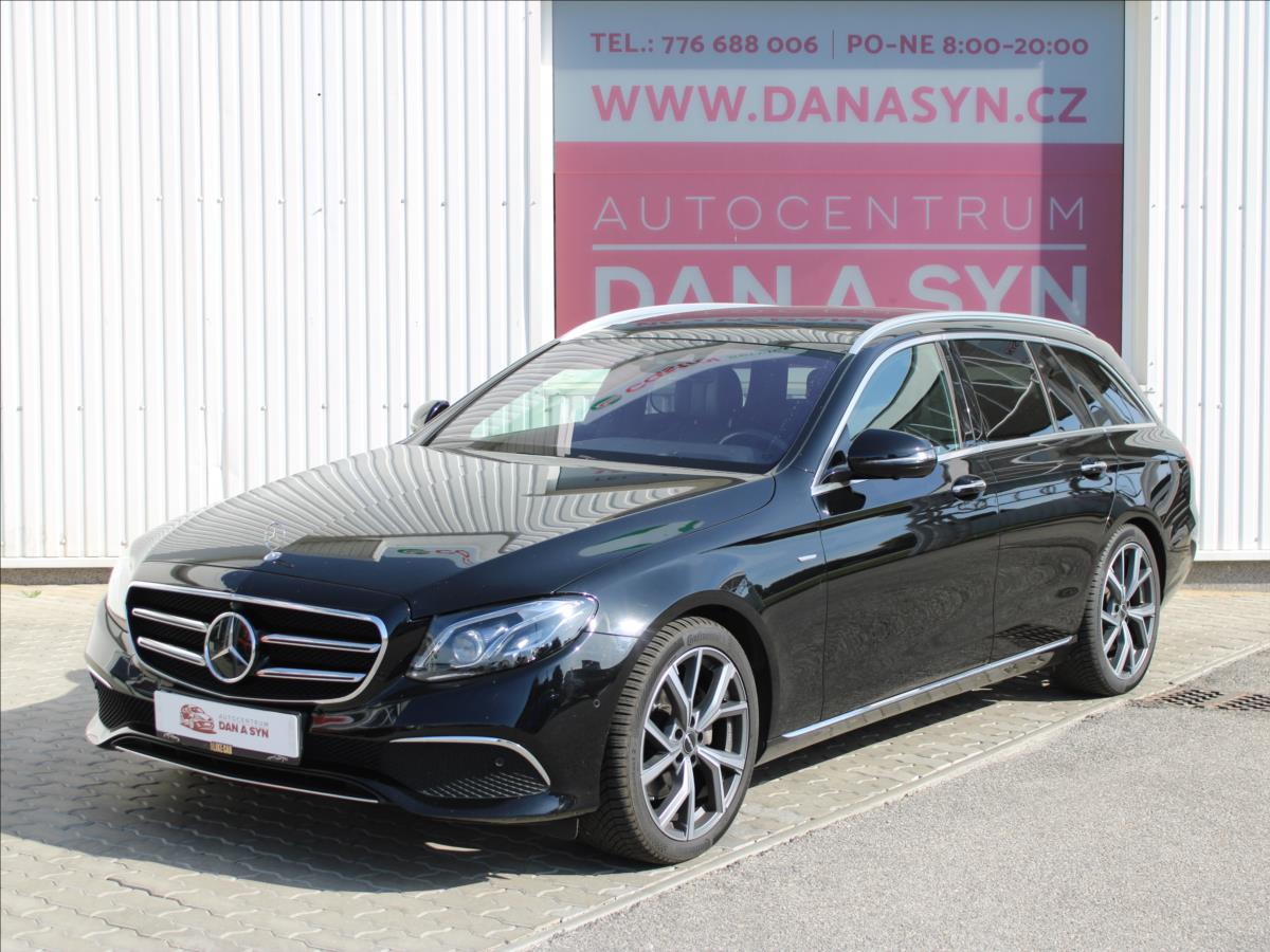Mercedes-Benz Třídy E 2,0 220D SPORTSTYLE TOP VÝBAVA