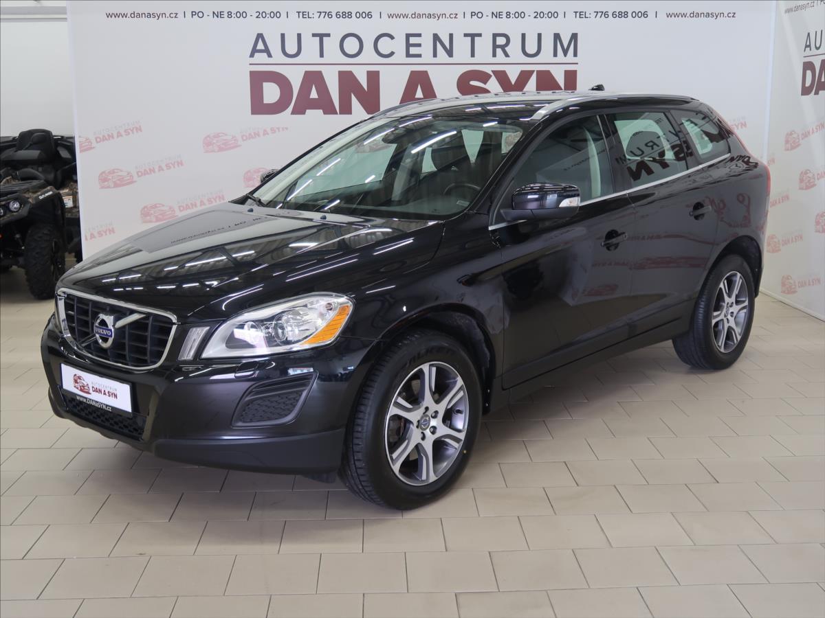Volvo XC60 2,0 D4 Summum 93100 KM!