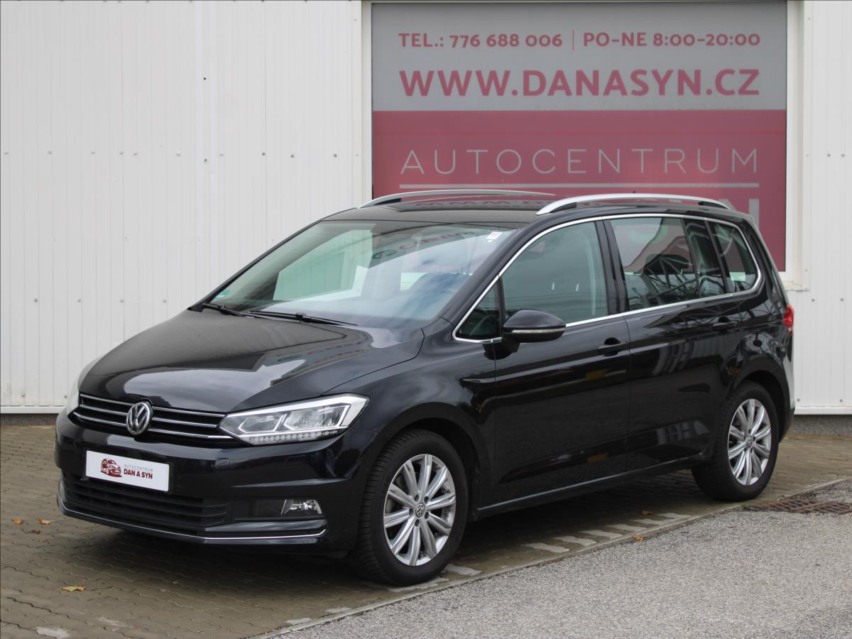 Volkswagen Touran 1,5 TSI DSG Highline ZÁNOVNÍ