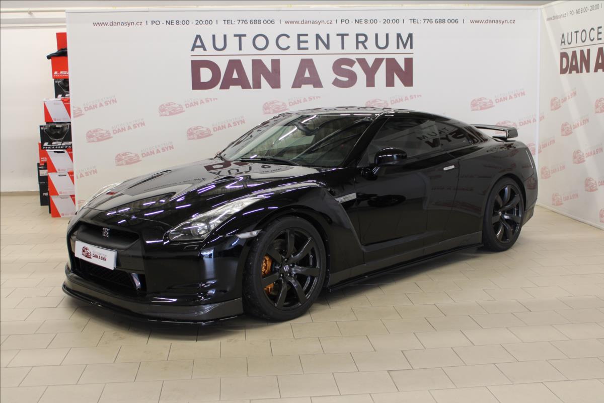 Nissan GT-R 3,8 R35 TOP STAV
