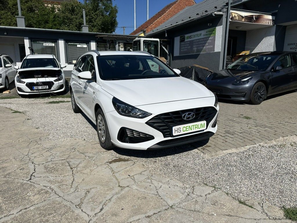 Hyundai i30 1.5 DPI 80kW serviska