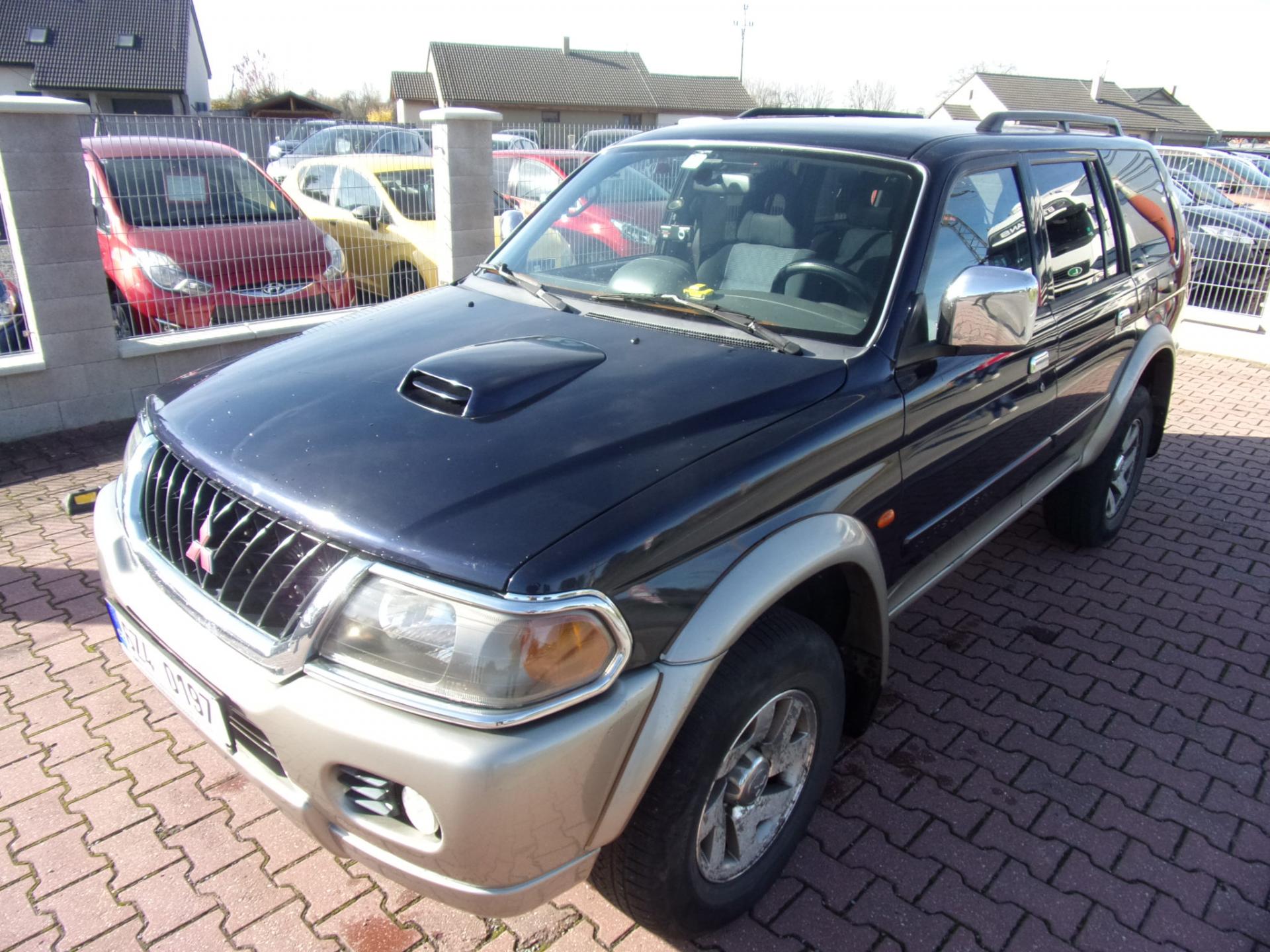 Mitsubishi Pajero Sport 2,5 TD 4x4 KLIMA ALU TAŽNÉ