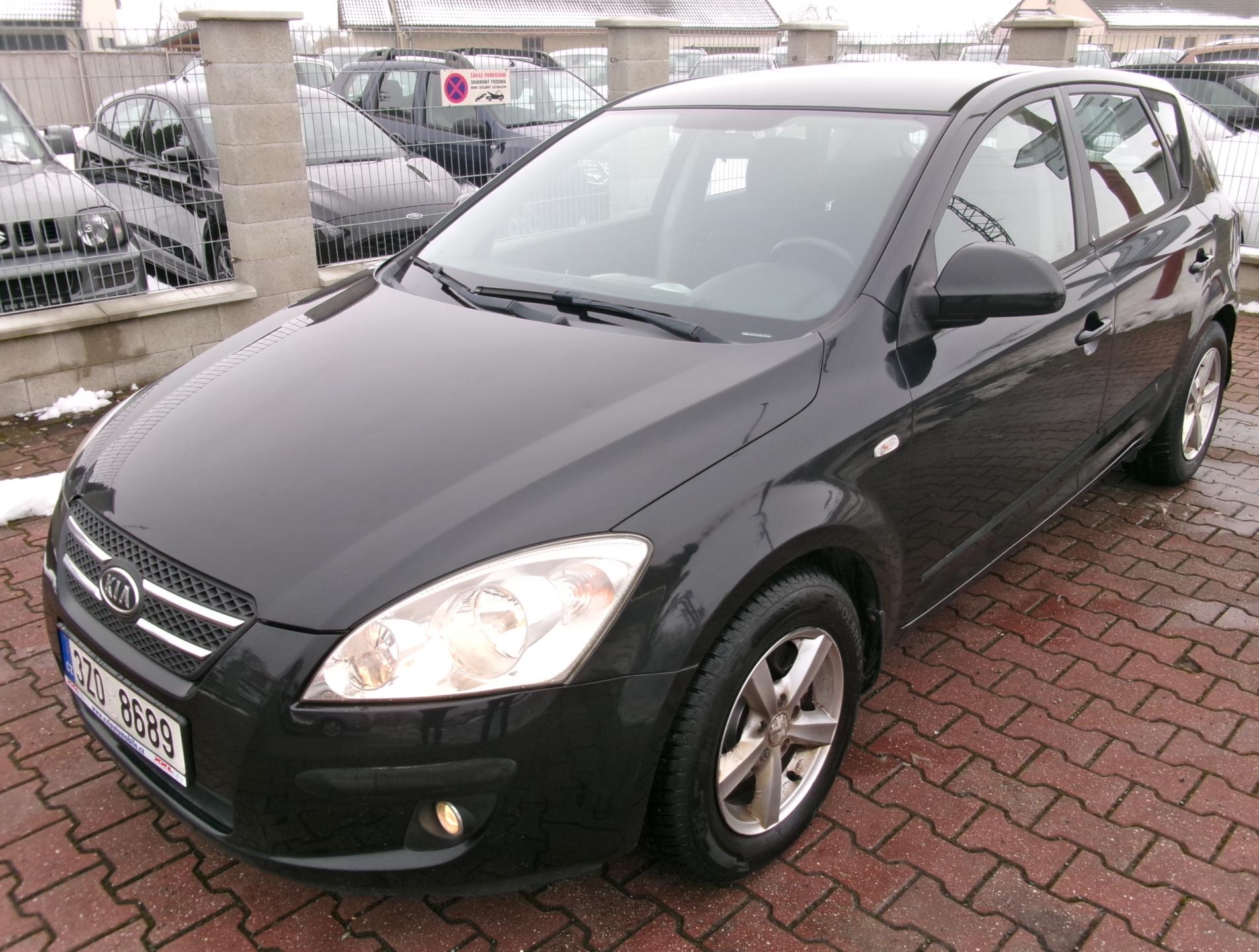 Kia Ceed 1,4i AC ALU USB STK