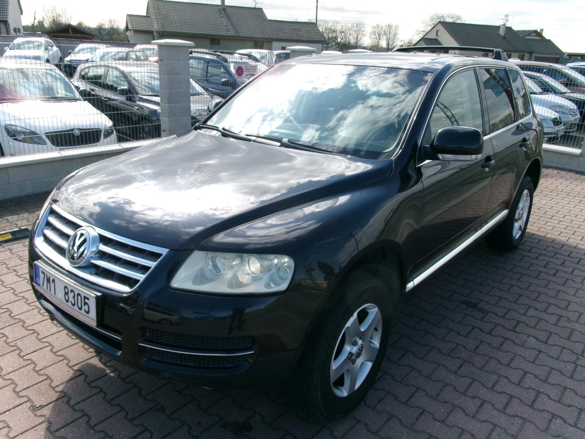 Volkswagen Touareg 2,5TDI DSG AC TEMP ALU