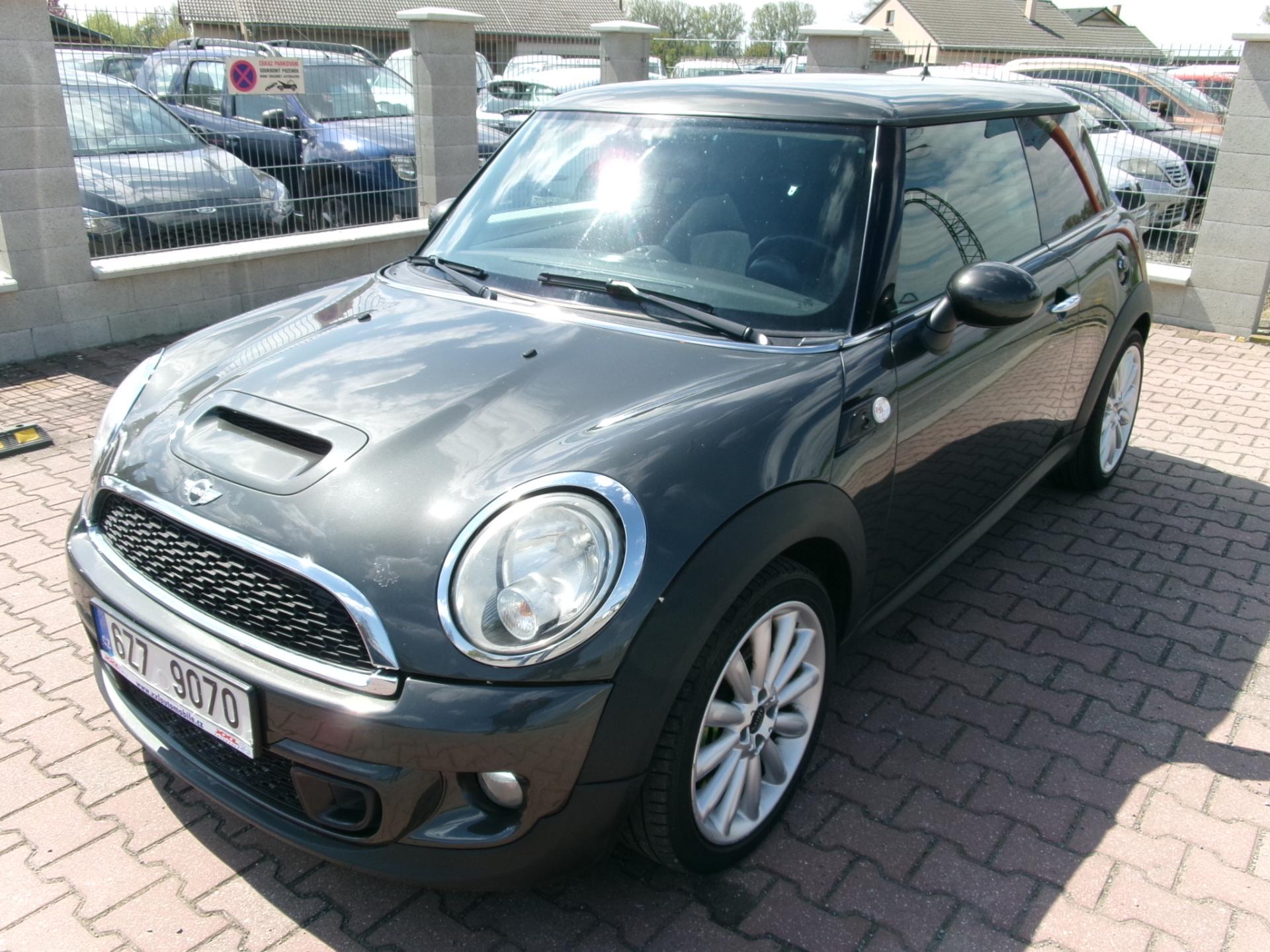 Mini Cooper S 1,6i AC TEMP ALU 135kW