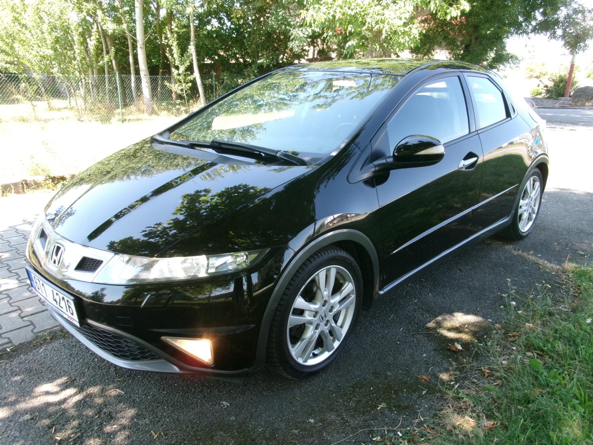 Honda Civic 1,8 VTEC PANORAMA ČR