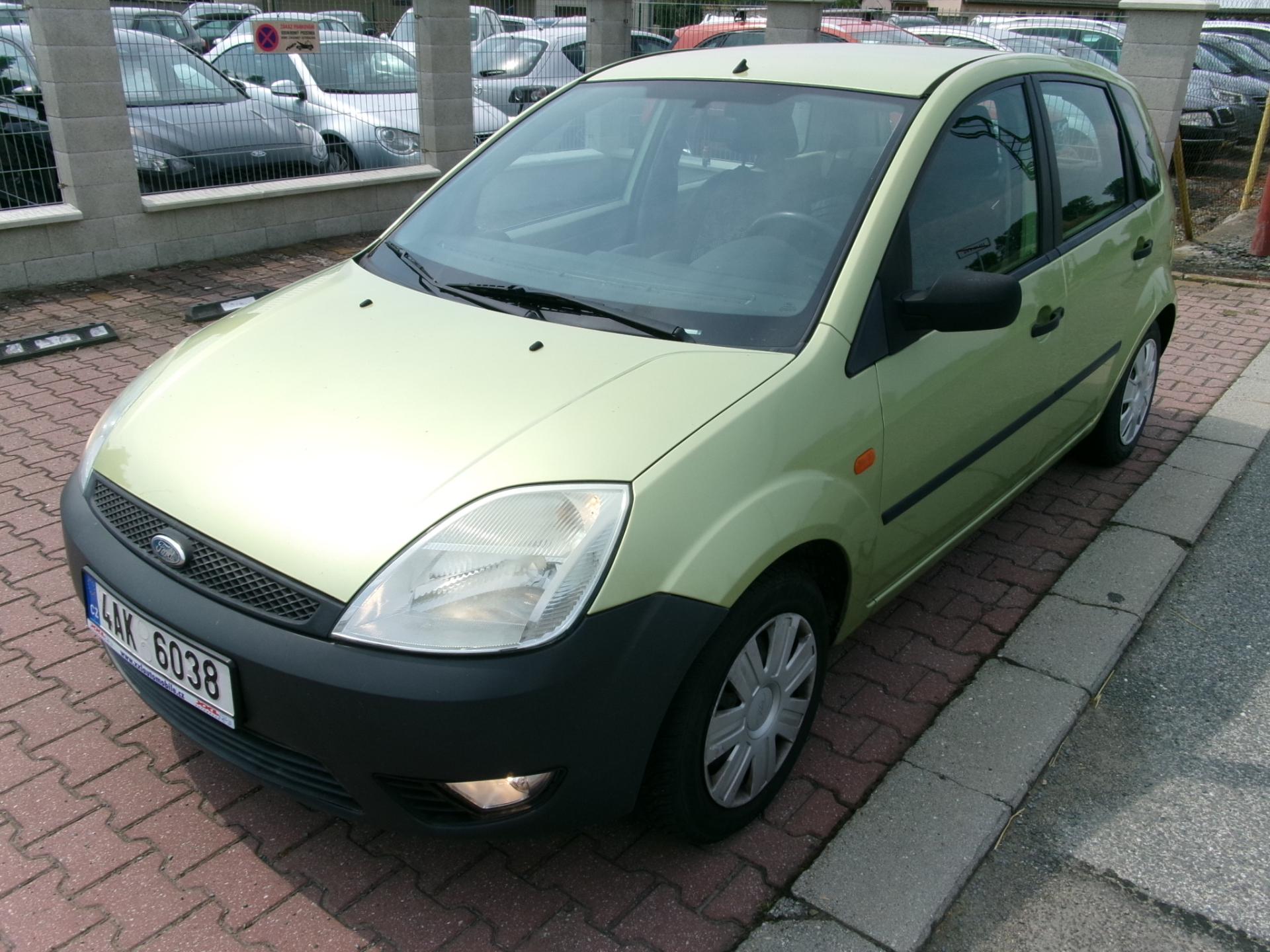 Ford Fiesta 1,3i KLIMA ČR