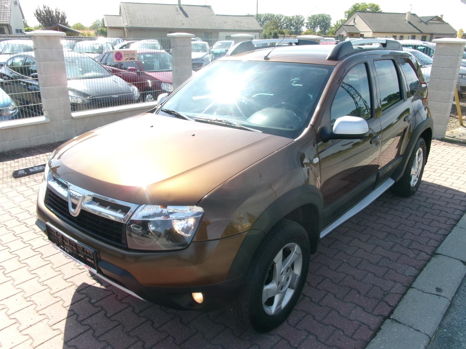 Dacia Duster 1,6 16V 4x4 KLIMA ALU TAŽNÉ