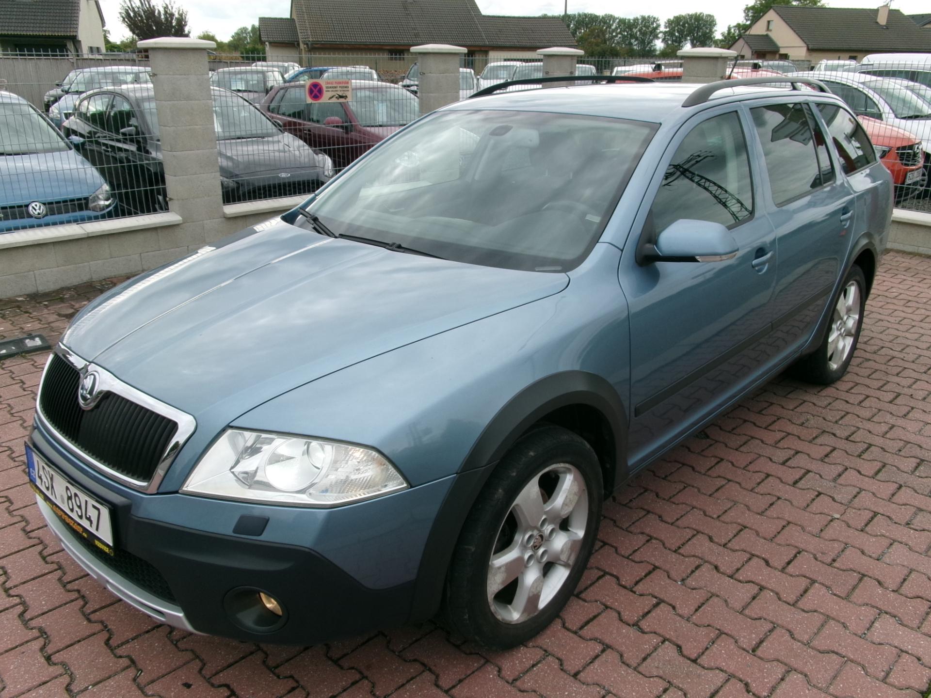 Škoda Octavia 2,0 FSI 4x4 AUTOKLIMA TAŽNÉ