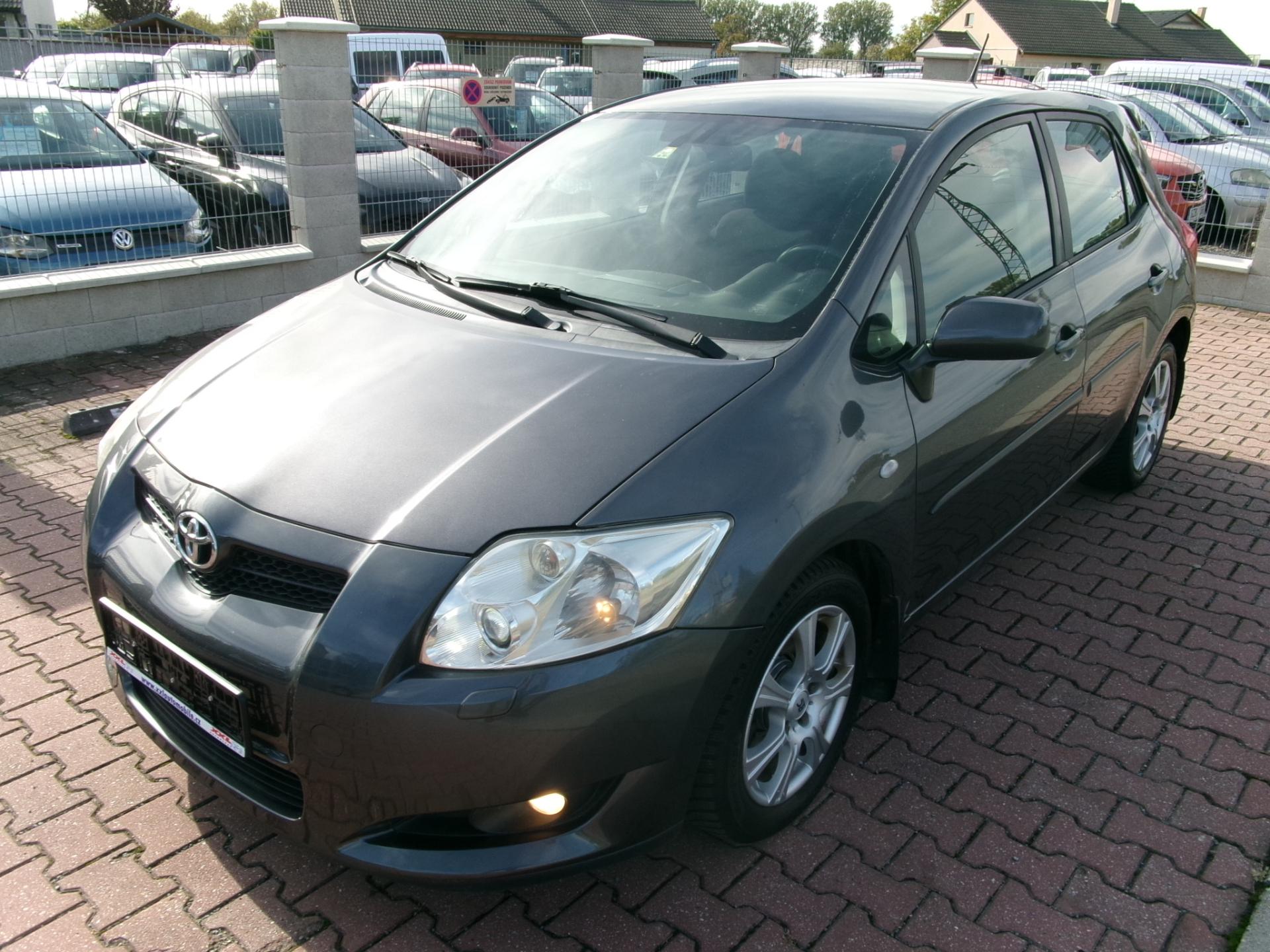 Toyota Auris 2,0 D-4D 93kW AC TEMP ALU