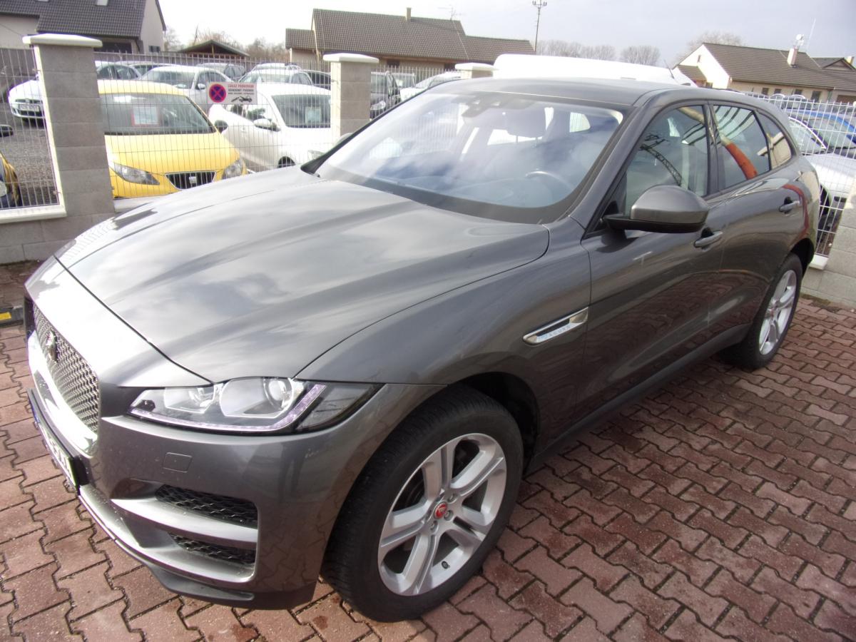 Jaguar F-Pace 30d AWD Pure NAVI ČR