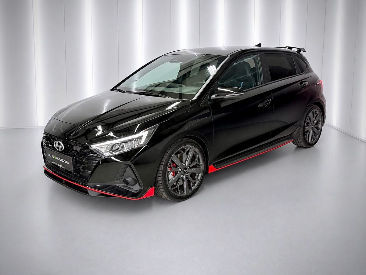 Hyundai i20 N 1.6 T-GDI PHANTOM BLACK, LED