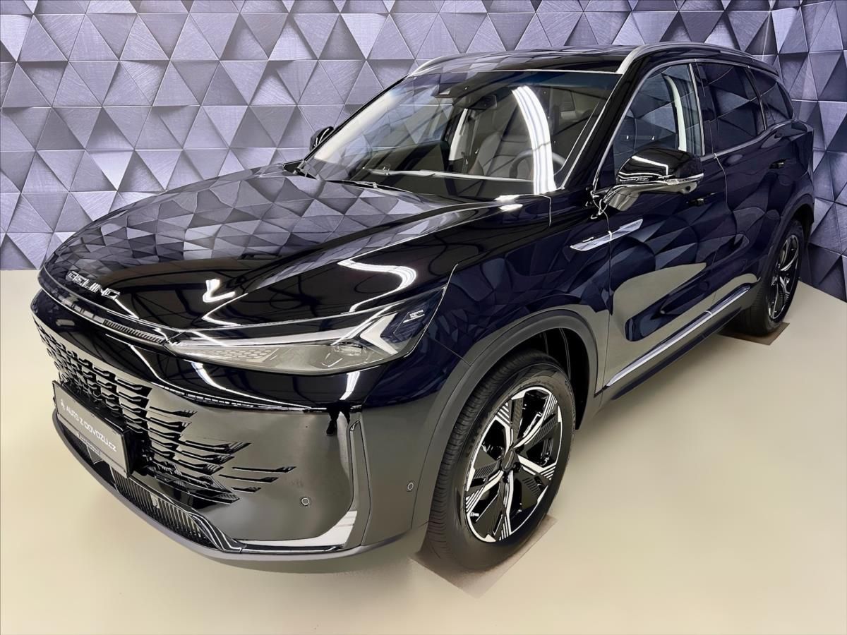 BAIC 1.5 T 138kW A/T, ACC, PANORAMA