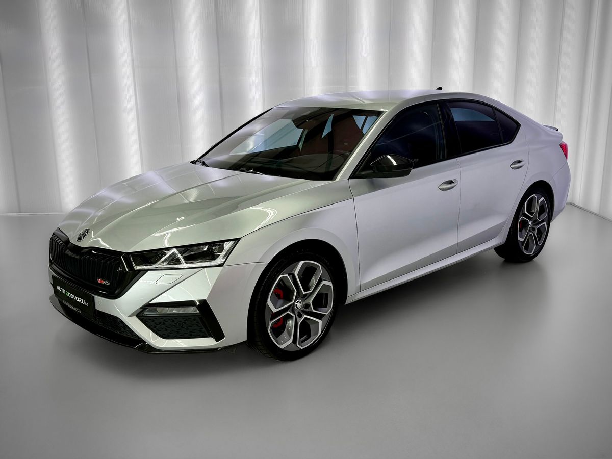 Škoda Octavia 2.0 TSI 180KW DSG RS, HUD, WEB