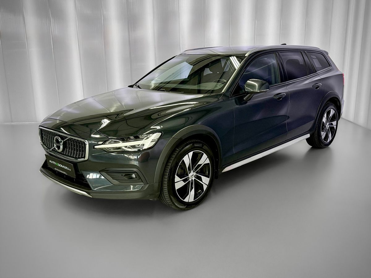 Volvo V60 D4 AWD, WEBASTO, PANORAMA, EL.