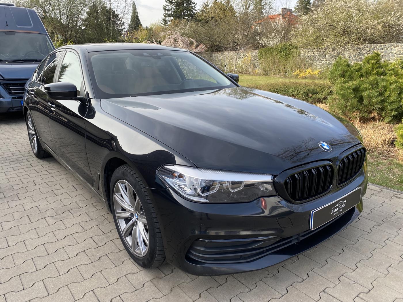 BMW Řada 5 3,0 530d xDrive Luxury Line