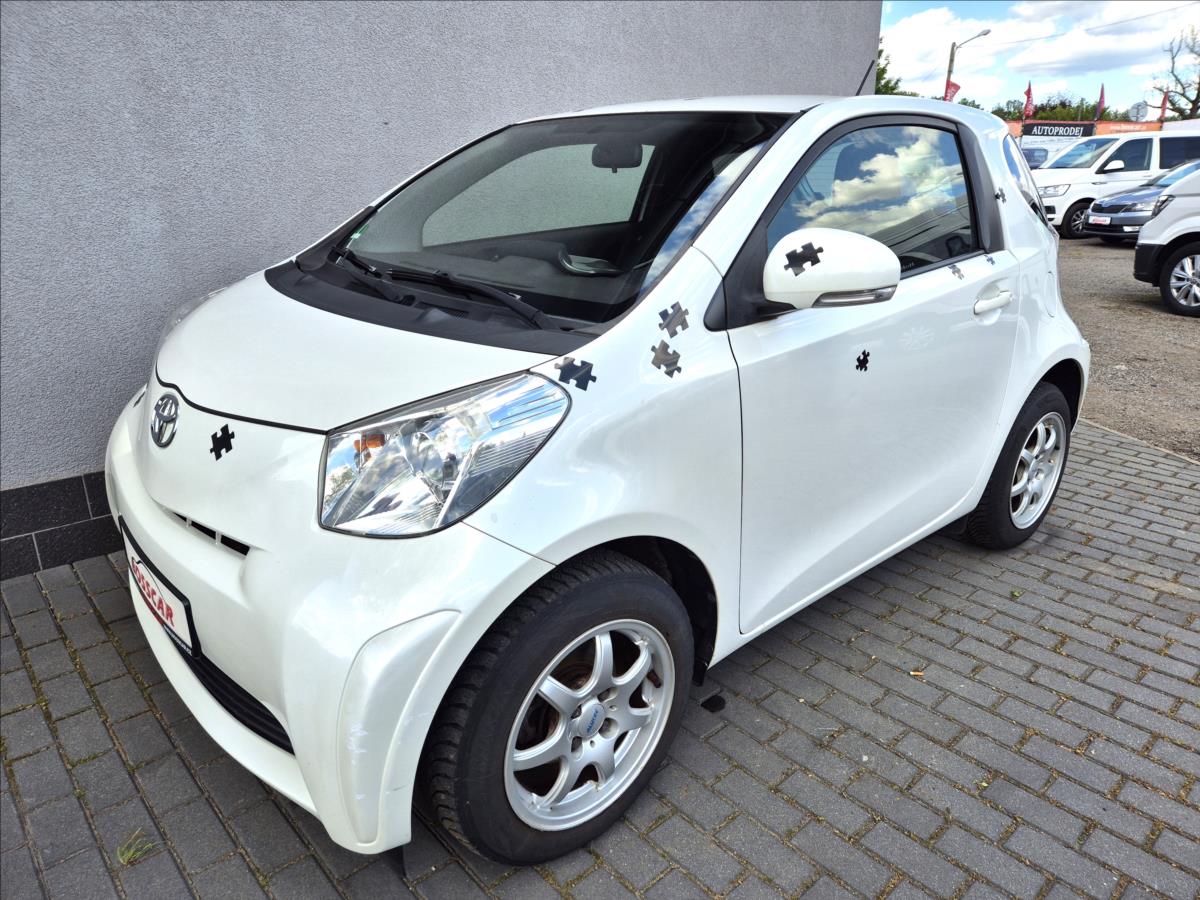 Toyota iQ 1,0 i 50Kw Klima Webasto ALU