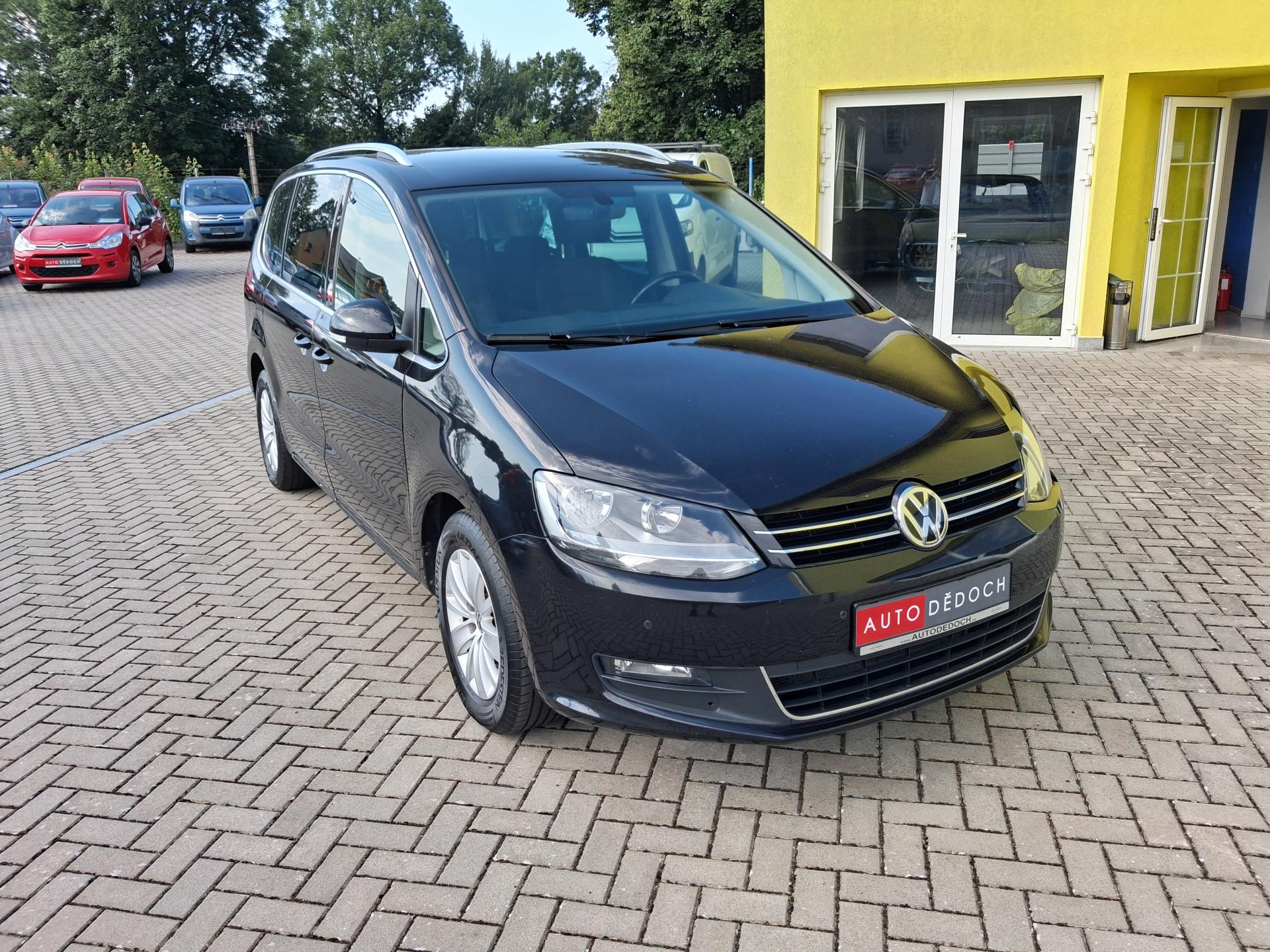 Volkswagen Sharan 2,0TDi NAVI DSG BEZ KOROZE !