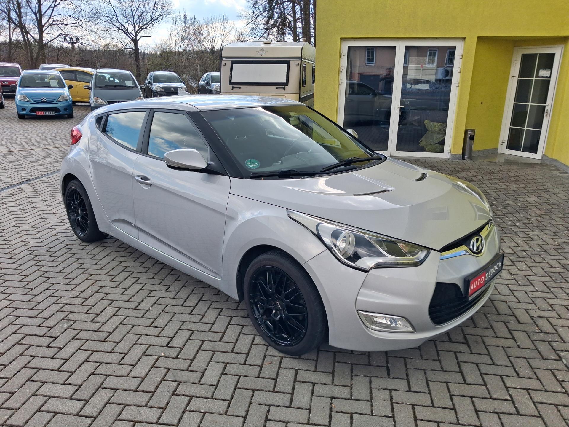 Hyundai Veloster 1,6GDi SERVISKA NOVÁSTK 2xKOLA