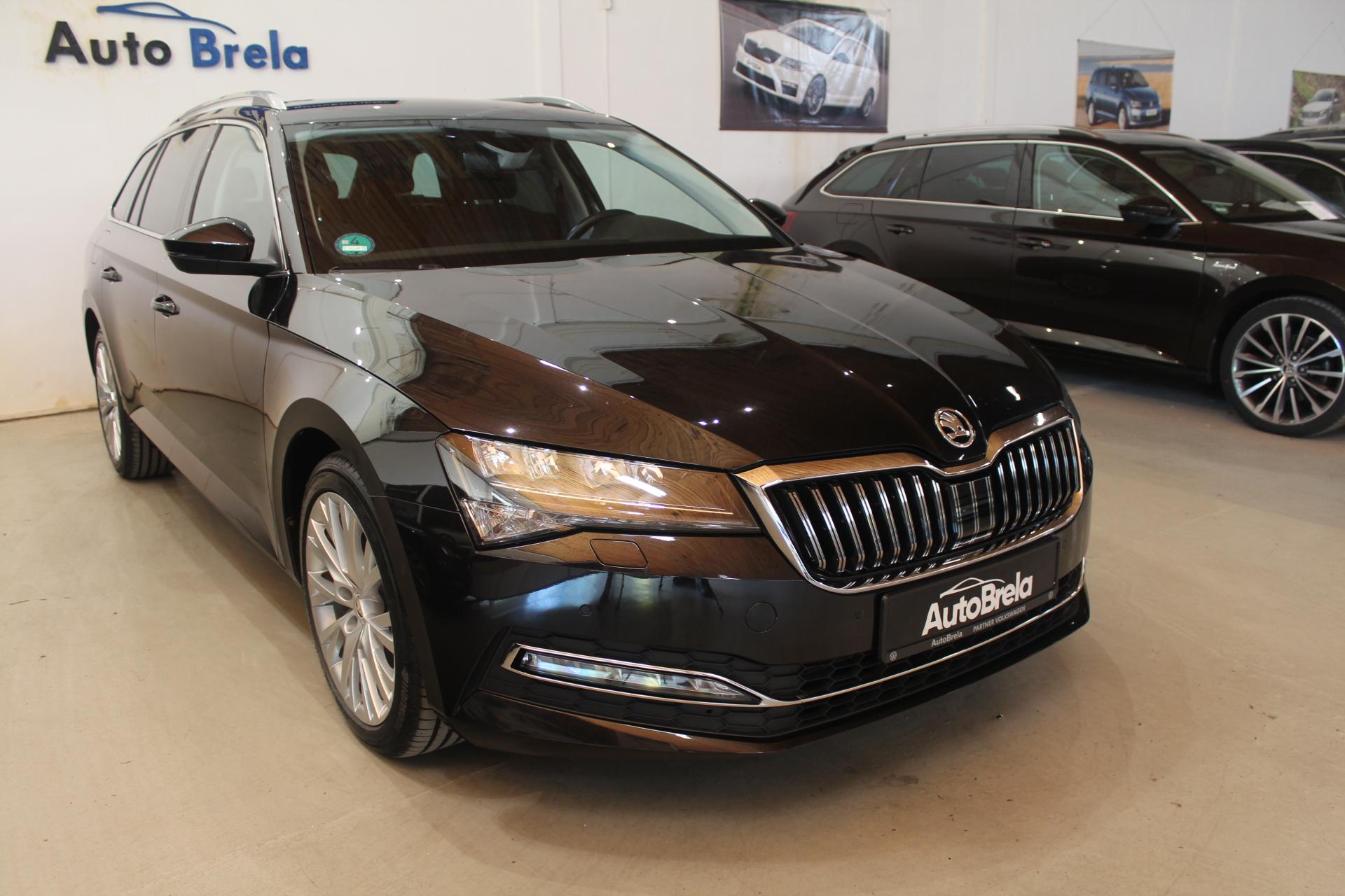 Škoda Superb 2.0TDI DSG Style Display LED