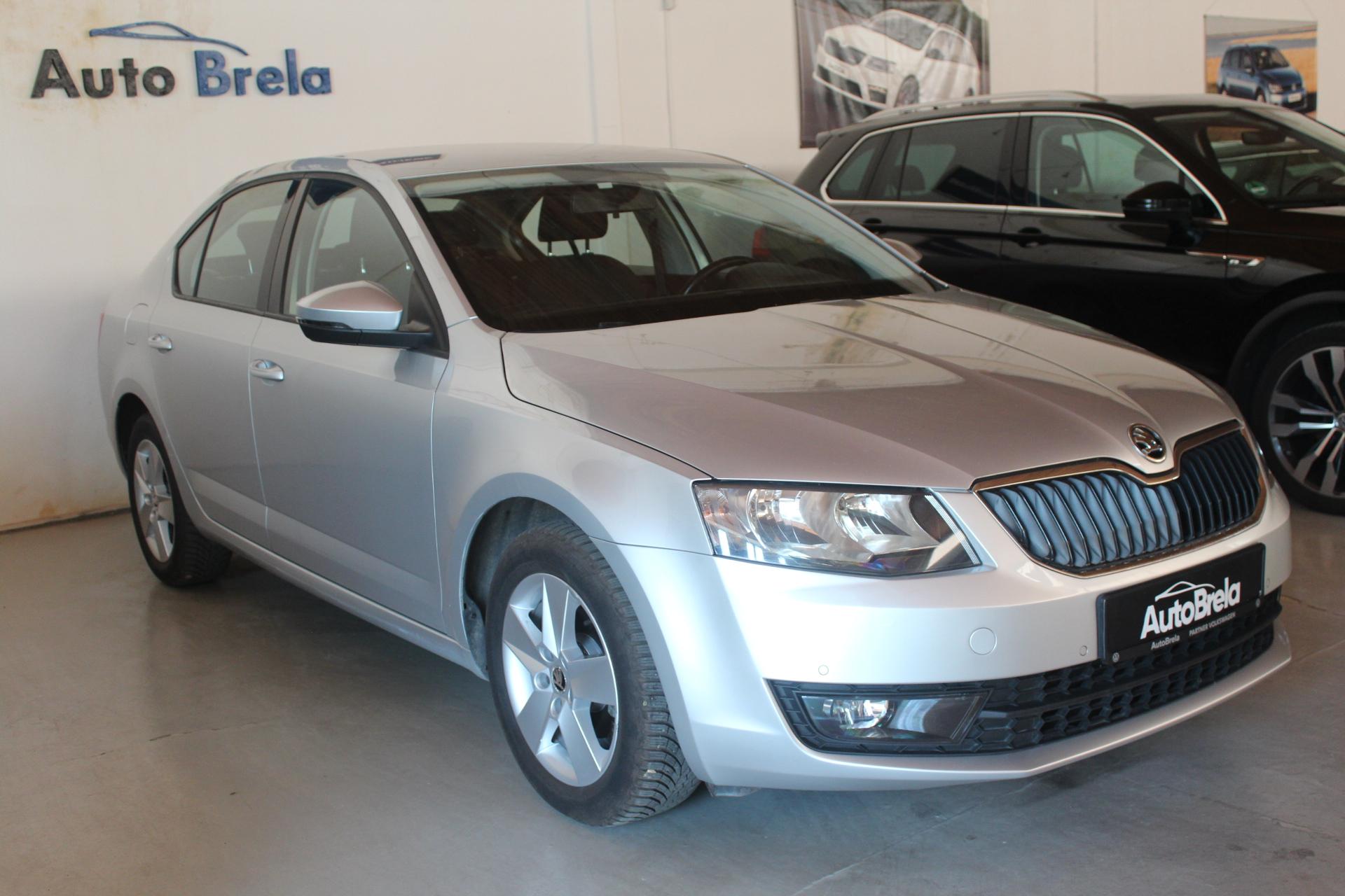 Škoda Octavia 1.6 TDI 81kw klima ČR