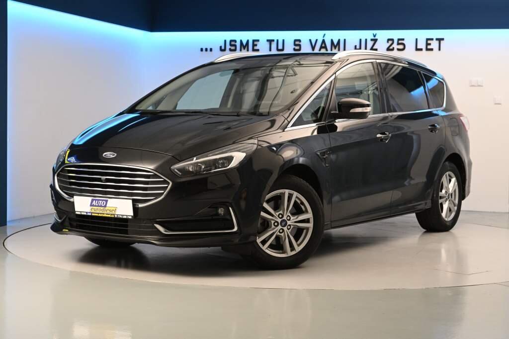 Ford S-MAX 2.5 LED SONY ACC Tažné FHEV Ti