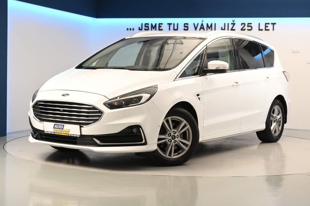 Ford S-MAX 2.0 7 Míst 140 KW LED SONY ACC