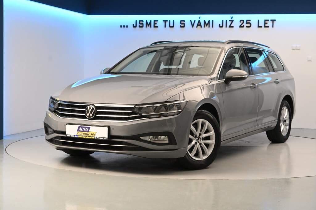 Volkswagen Passat 2.0 LED DSG ACC Tažné Kamera T