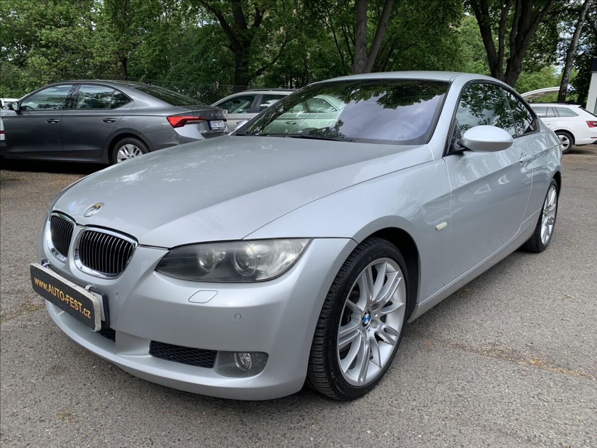 BMW Řada 3 3,0 i xDRIVE ČR