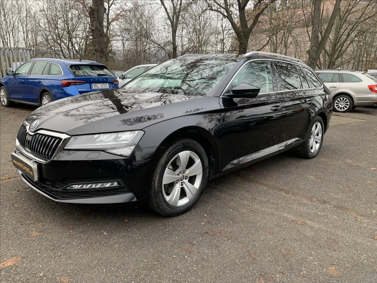 Škoda Superb 2,0 TDI ČR 1.MAJ SERVIS