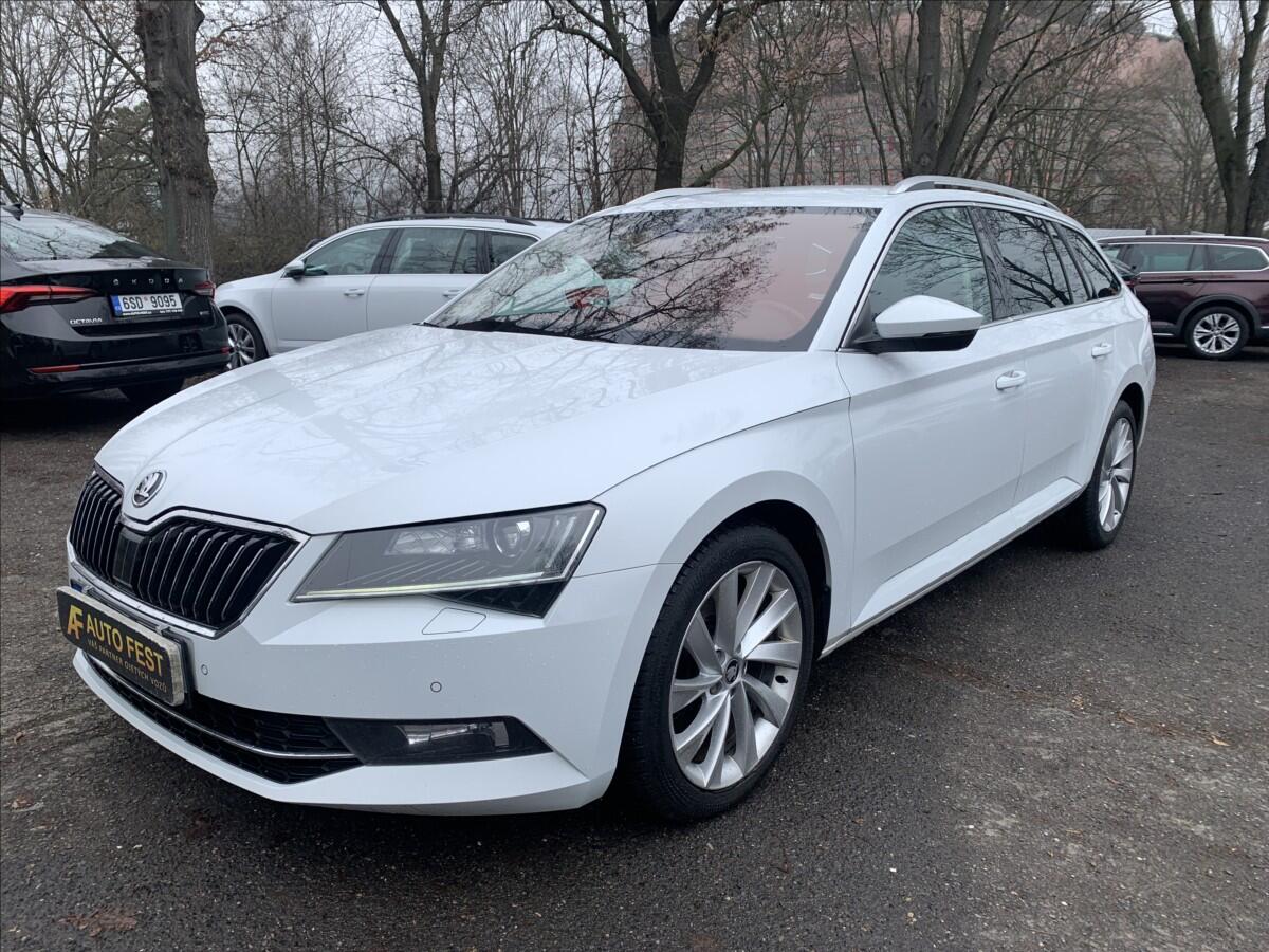 Škoda Superb 2,0 TDI NAVI ČR 1.MAJ SERVISKA