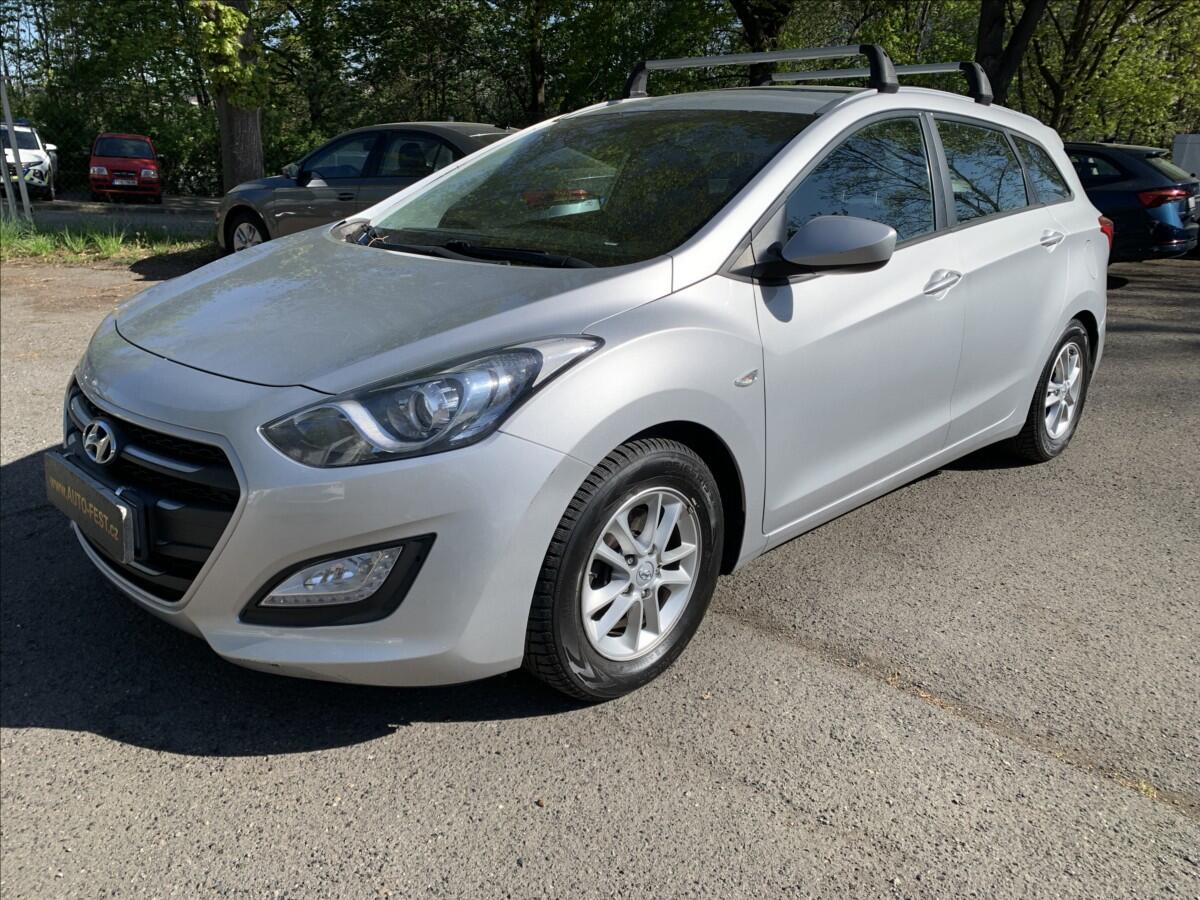 Hyundai i30 1,6 CRDi ČR,SERVISKA