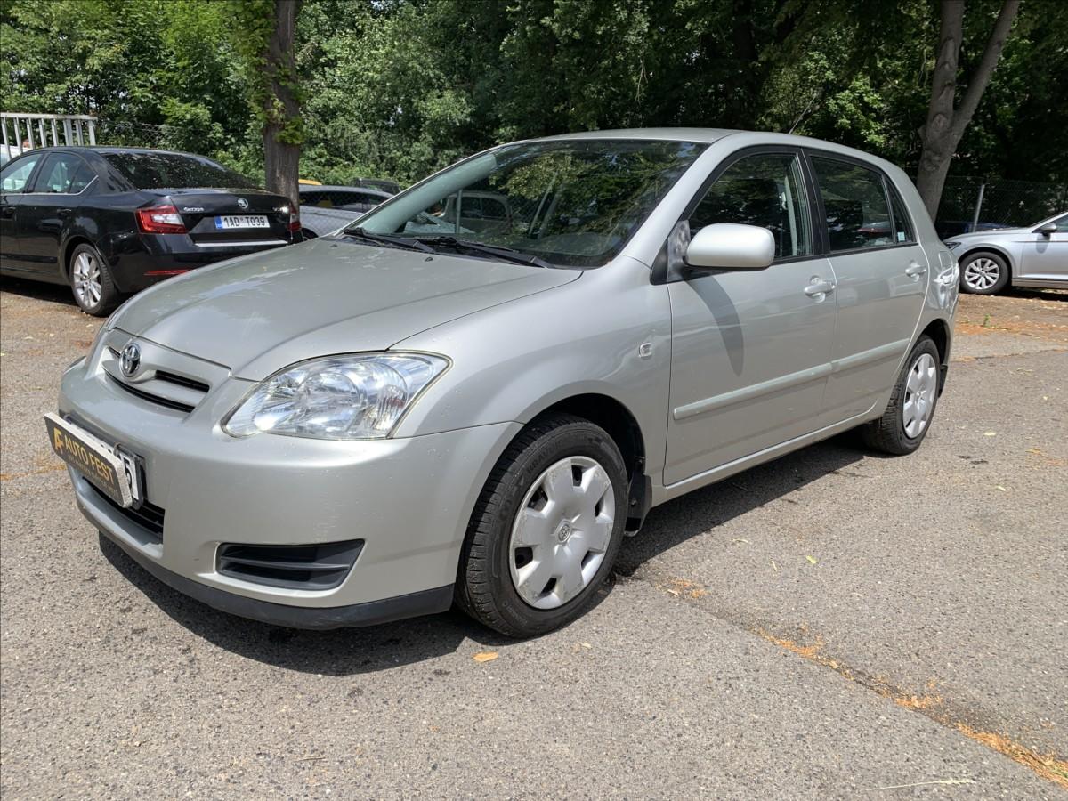 Toyota Corolla 1,4 i ČR,SERVISKA