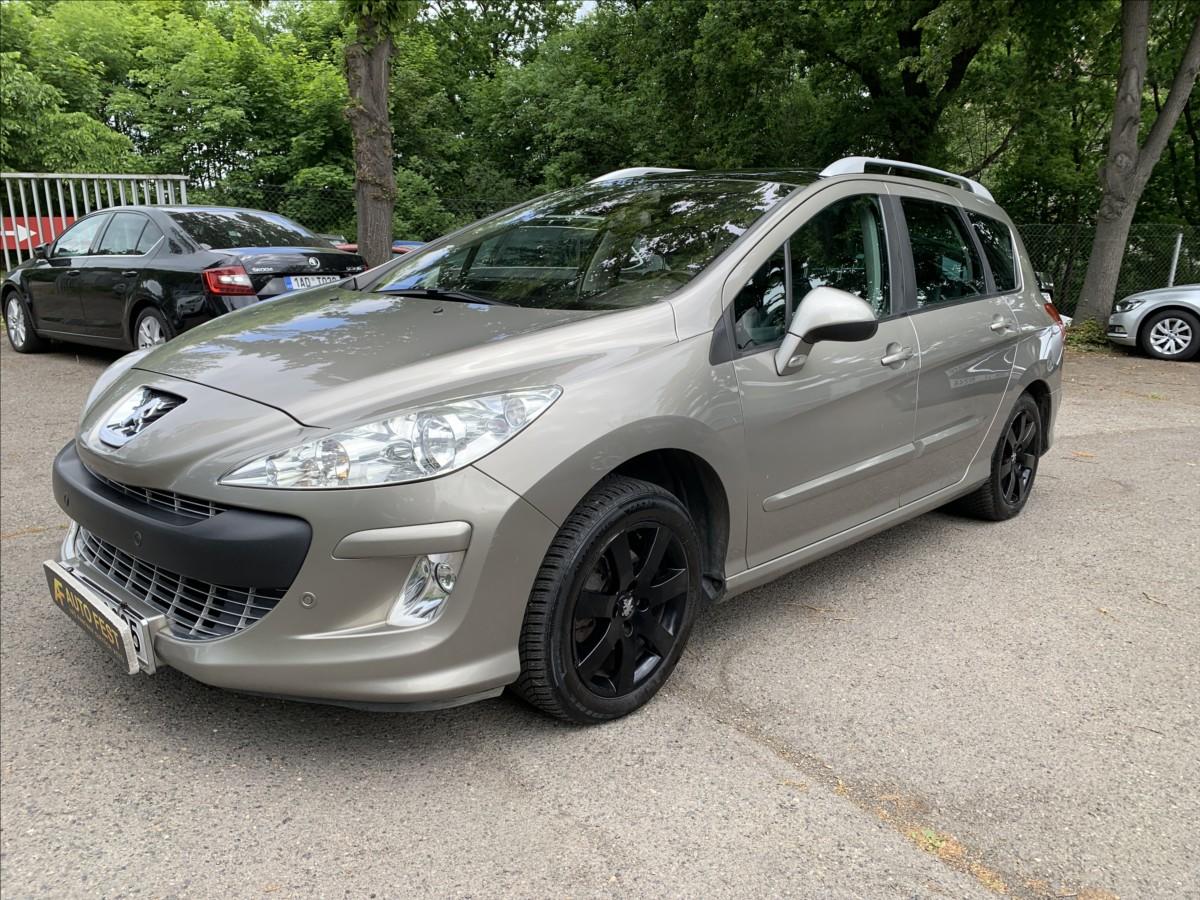 Peugeot 308 1,6 7MÍST.KŮŽE.NAVI.