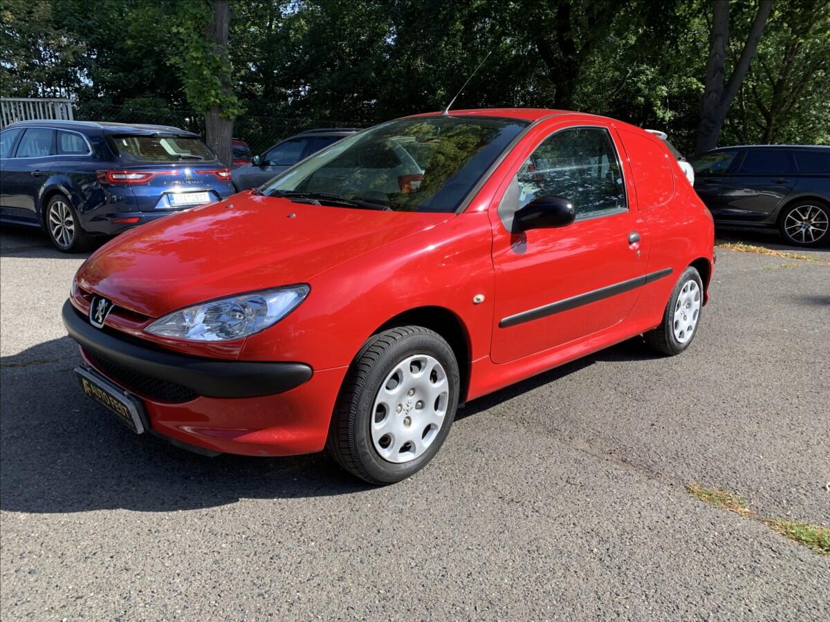 Peugeot 206 1,1 i,ČR