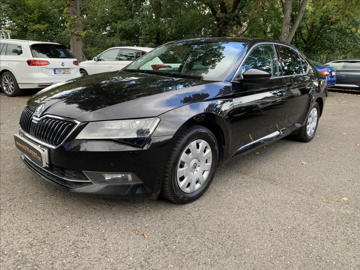 Škoda Superb 1,5 TSI,ČR