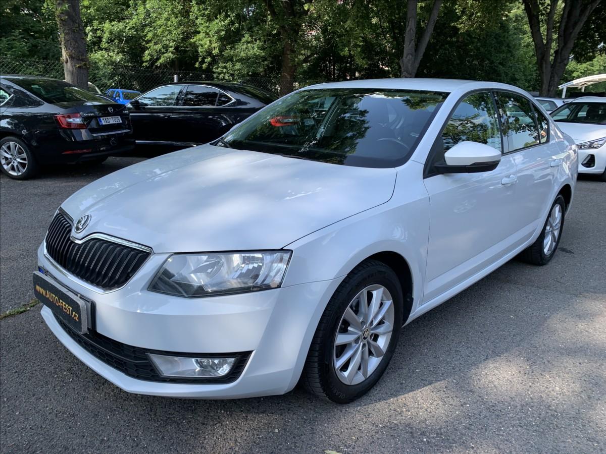 Škoda Octavia 1,6 TDI,ČR,1.MAJ,SERVISKA