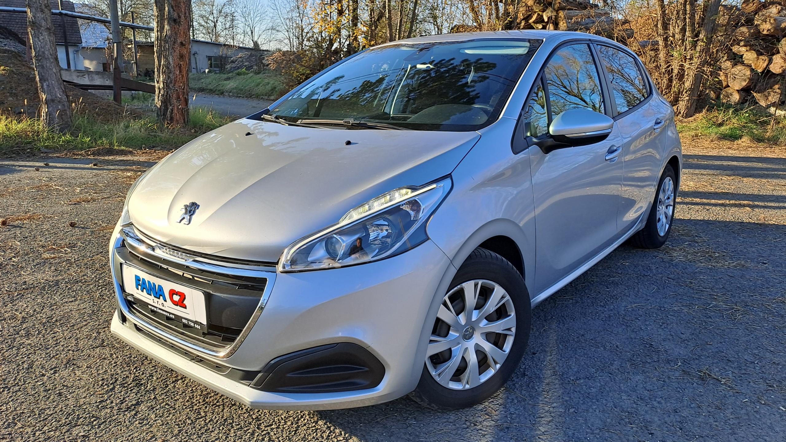 Peugeot 208 1.2 PureTech NAVI