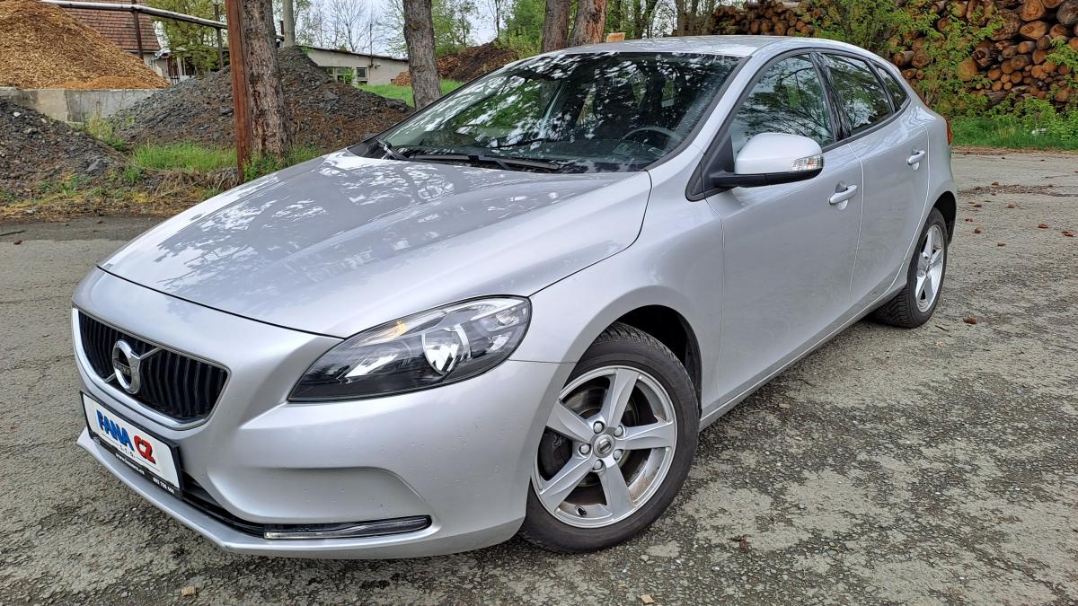Volvo V40 2.0 D2 Eco Kinetic NAVI