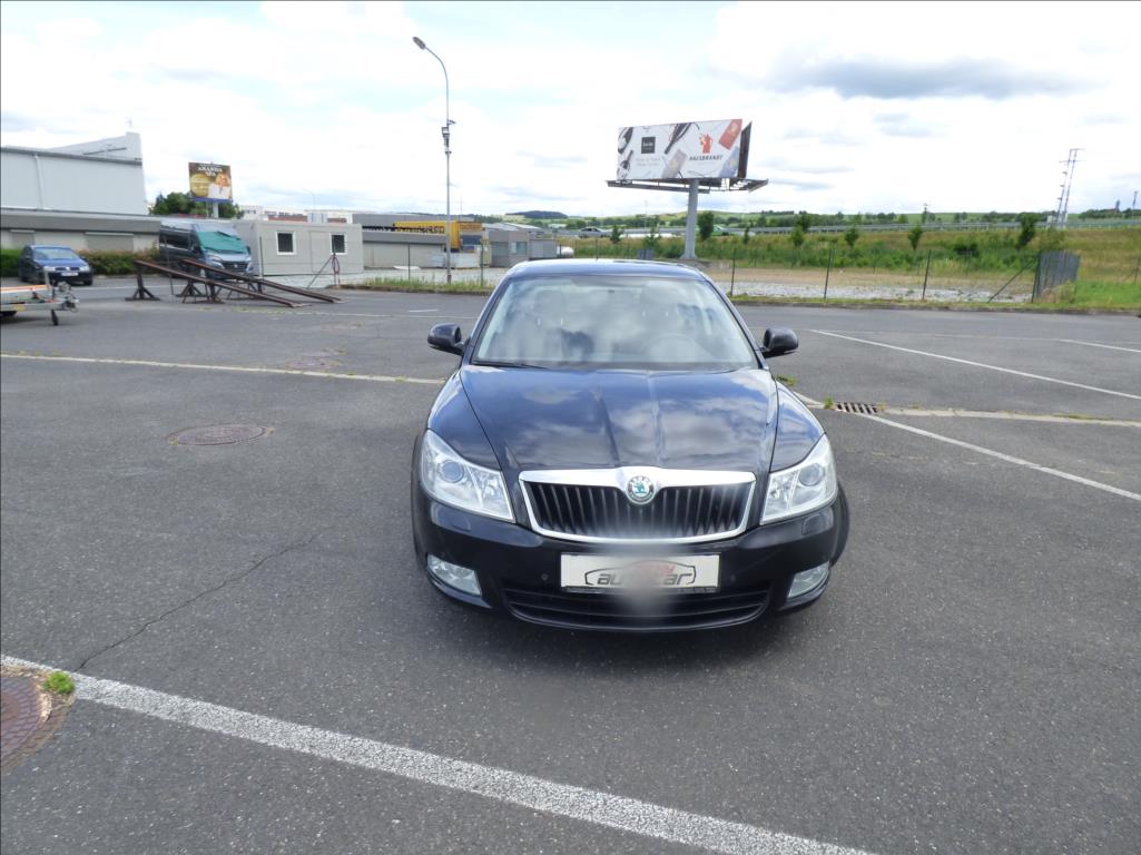Škoda Octavia 1,6 TDI DSG, Xenon, Digi Klima